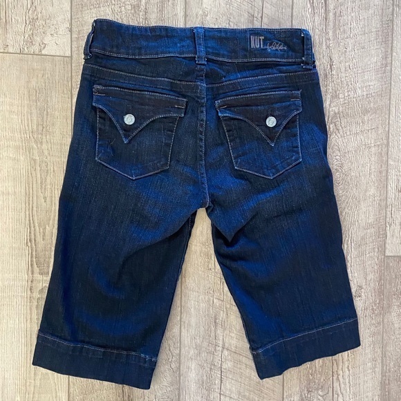 Kut From The Kloth Size 2 Bermuda Shorts Blue Demin Wide Hem - Picture 10 of 11